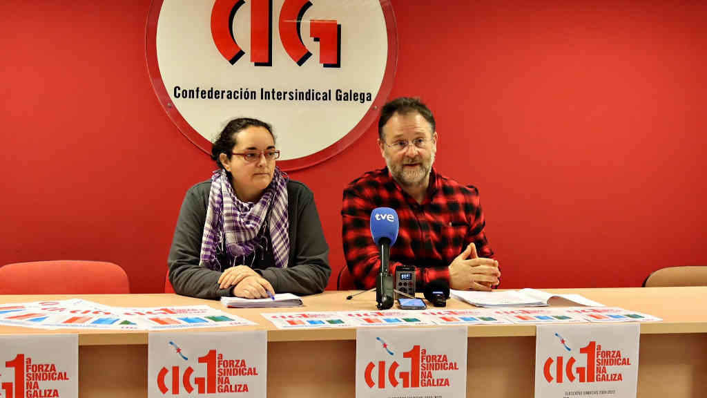 Paulo Carril e Susana Méndez, na rolda de prensa (Foto: Nós Diario).