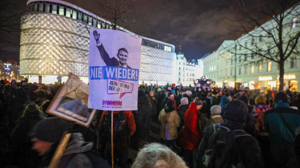 Manifestación contra a ultradereita a segunda feira en Leizpig. (Foto: Jan Woitas / DPA)