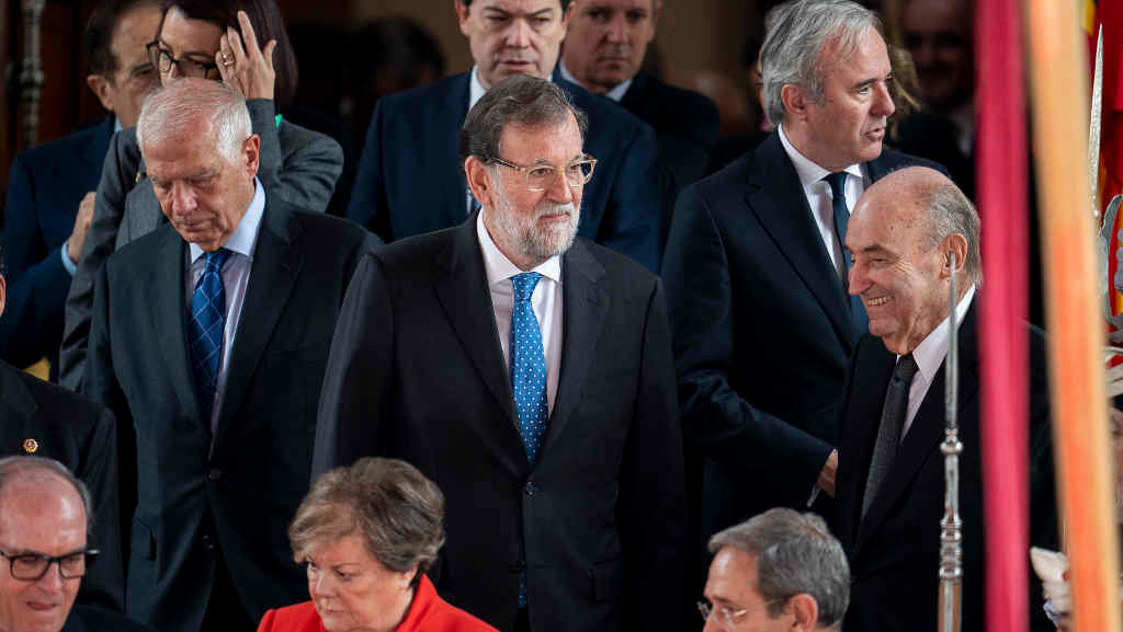O ex presidente español Mariano Raxoi (centro). (Foto: A. Pérez Meca / Europa Press)