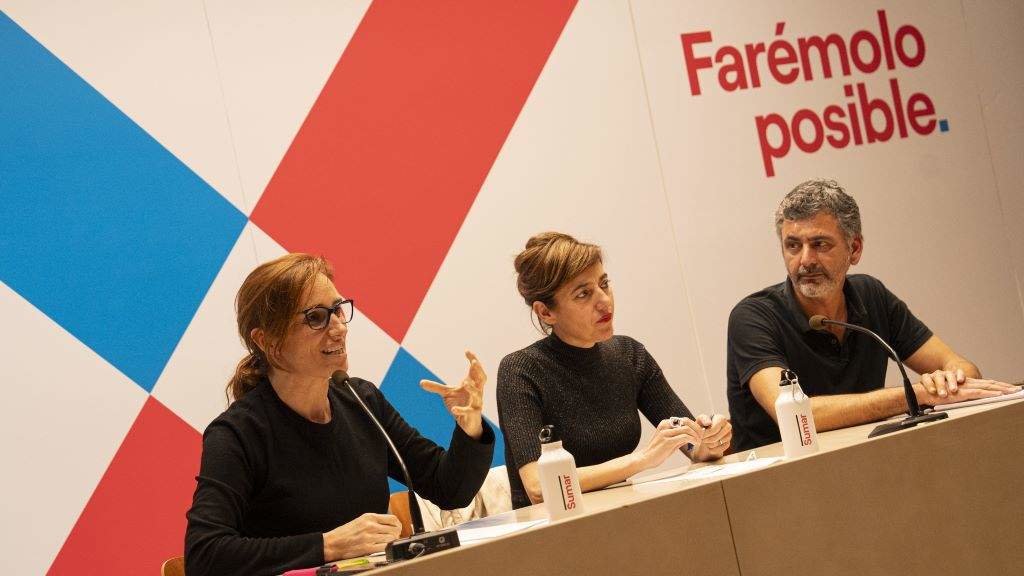 Mónica García, Marta Lois e Ramón Sarmiento, esta sexta feira, en Vigo. (Foto: Adrián Irago / Europa Press)