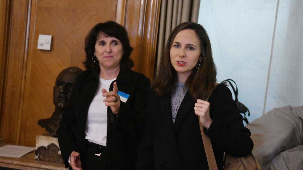 Isabel Faraldo e Ione Belarra no Congreso español. (Foto: Fernando Sánchez / Europa Press)