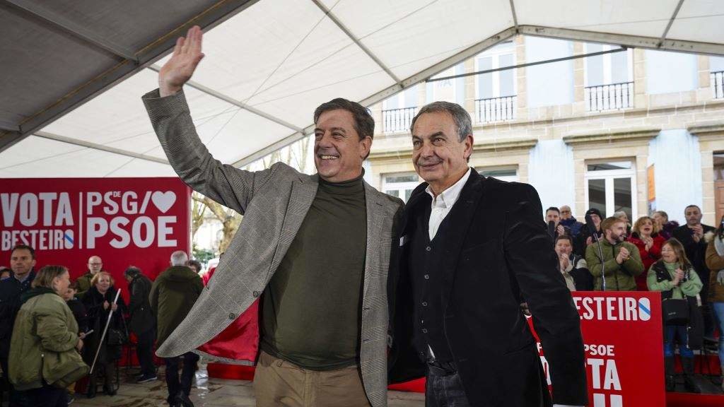 Besteiro e Zapatero, este domingo, en Ferrol. (Foto: Nós Diario)