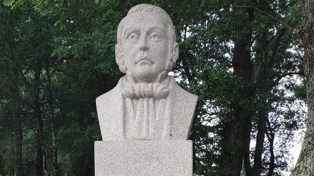 Busto de Xosé Rodríguez en Lalín (Deza). (Foto: RAGC)