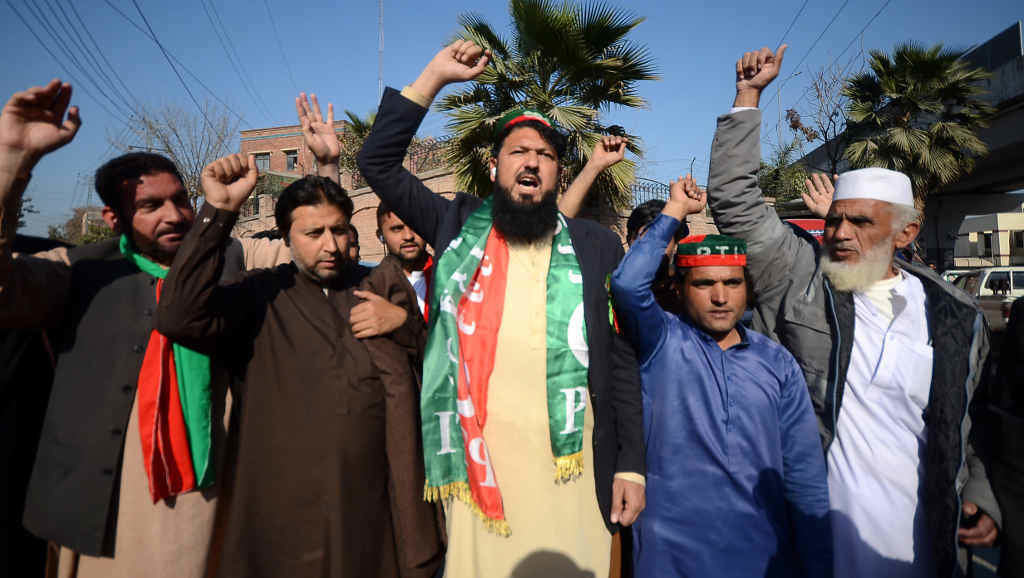 Protesta do PTI a quinta feira en Paquistán polo roubo electoral. (Foto: Hussain Ali / Europa Press / Contacto)