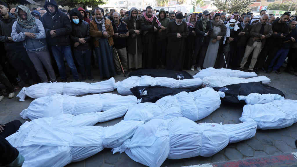 Persoas asasinadas por Israel en Gaza, hoxe. (Foto: James Manning / PA Wire / DPA)