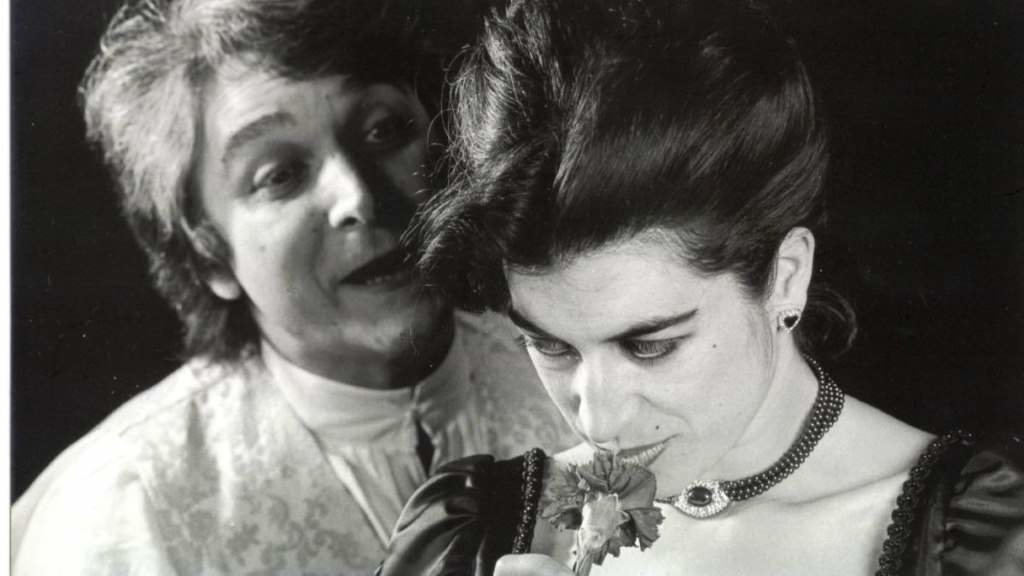 María Barcala con Xulio Lago en 'Quartett', de Heiner Müller, en 1987 (Foto: Xan Piñón),