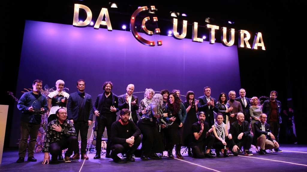 Foto de familia da Gala da Cultura da Deputación da Coruña (Foto: Deputación da Coruña).