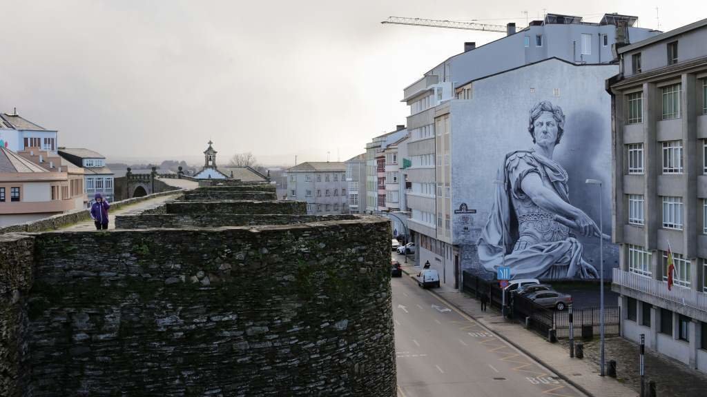 Mural na Rolda da Muralla de Lugo. (Foto: Carlos Castro / Europa Press)