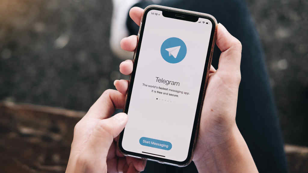 A aplicación de mensaxes Telegram ten 900 millóns de usuarias. (Foto: wichayada)