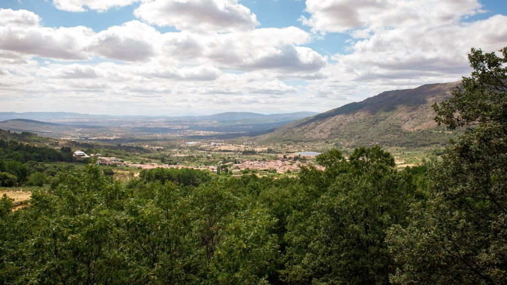 Vistas do municipio de San Martín de Trevejo, no val do Ellas, Cáceres, Estremadura. (Foto: Emilia).