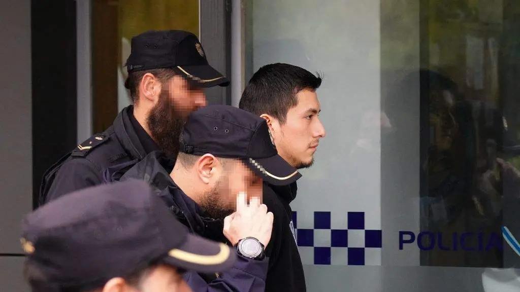 O detido polo crime de Palmeira, esta terza feira, nos Xulgados de Ribeira. (Foto: &Aacute;lvaro Ballesteros / Europa Press)