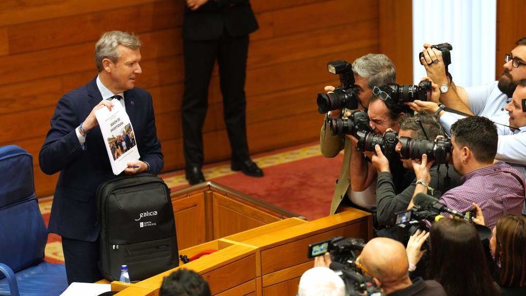 O presidente da Xunta en funcións, Alfonso Rueda, esta terza feira no Parlamento. (Foto: Álvaro Ballesteros / Europa Press)