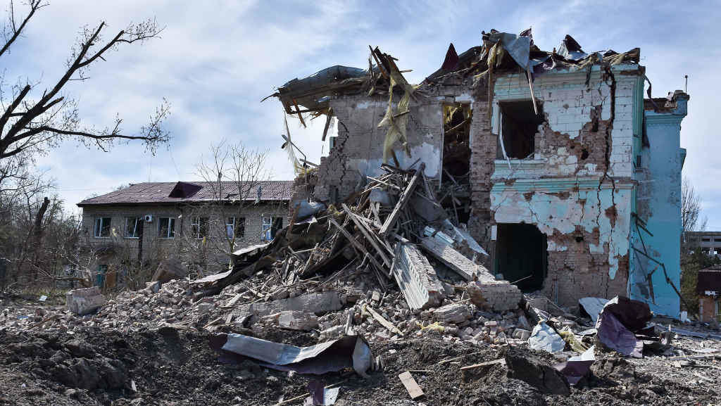Hospital destruído nas proximidades de Zaporijia, a pasada semana. (Foto: Andriy Andriyenko / Europa Press)