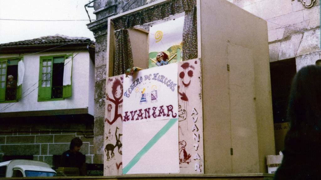 O teatro de títeres de Avantar, na Mostra de Teatro de Ribadavia na década de 1970.