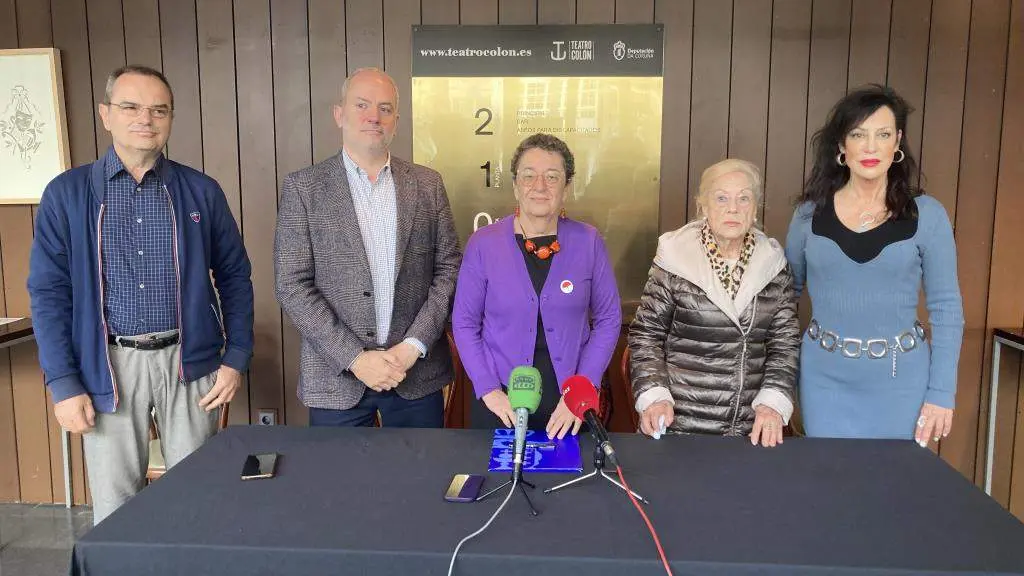 Florian Vlashi, Gonzalo Castro, Rosario &Aacute;lvarez e Mar&iacute;a e Susana Villalta na presentaci&oacute;n desta quinta feira, 25 de abril.