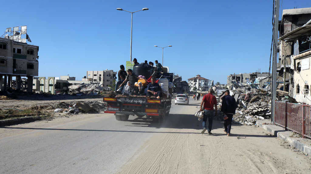 Fuxida de Rafah a Khan Younis. (Foto: Omar Naaman / DPA vía Europa Press)