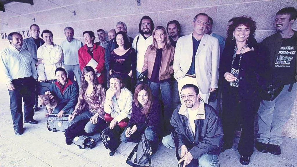I Congreso de Cultura Popular e Mari&ntilde;eira en Corcubi&oacute;n, outubro de 2003, organizado pola AELG. (Foto: Arquivo Ana Roman&iacute;)