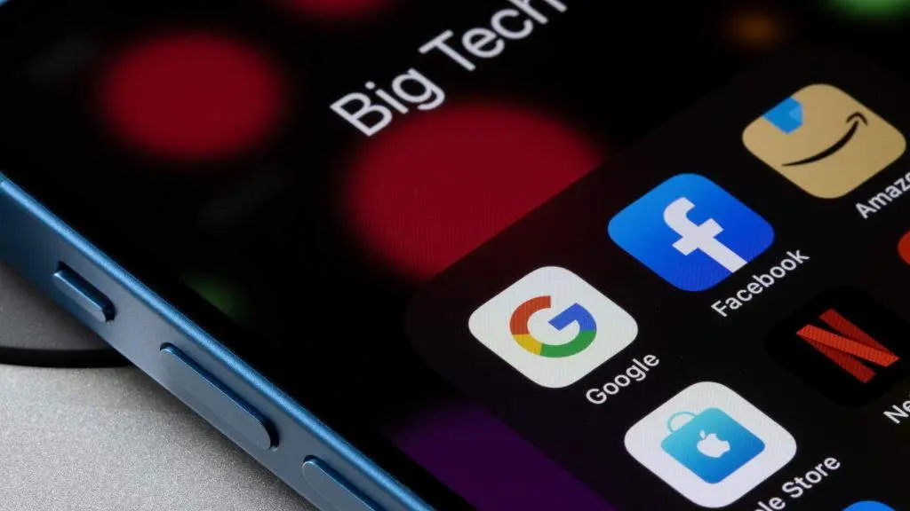 Google, Apple e Microsoft fan parte xunto a Facebook e Amazon do grupo das grandes tecnol&oacute;xicas, Gafam. (Foto: N&oacute;s Diario).