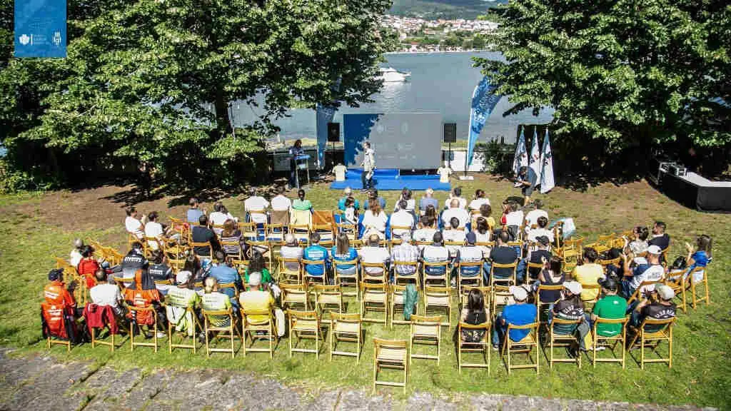 Presentaci&oacute;n da nova tempada da LGT na illa de San Sim&oacute;n. (Foto: Liga LGT).