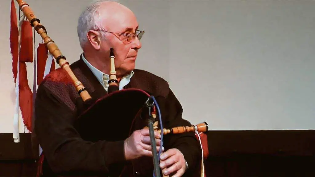 Xos&eacute; Marentes na Mostra de Patrimonio Cultural Inmaterial Galego-Portugu&eacute;s (2007). [Foto: TV Uvigo]