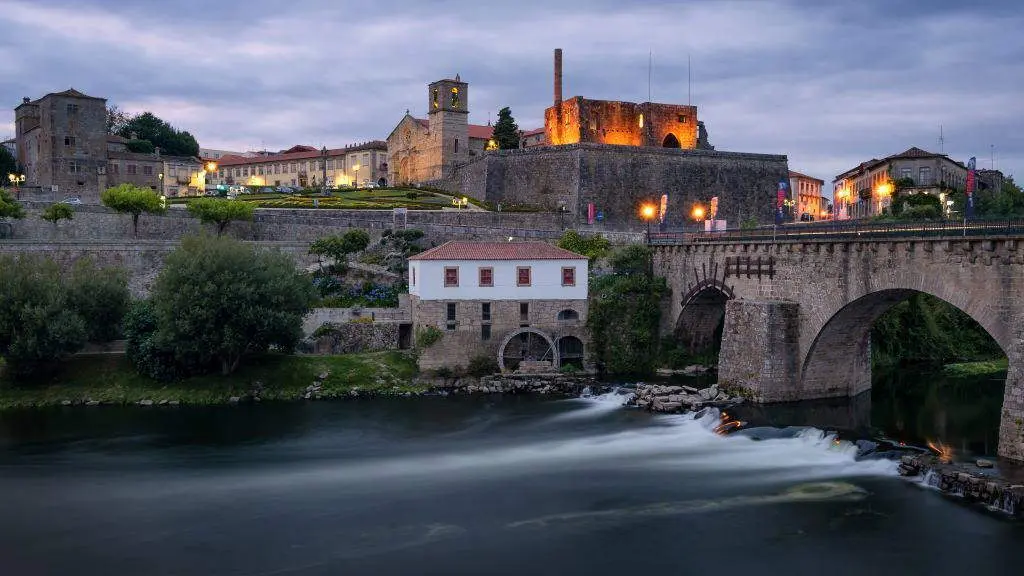 Barcelos, distrito de Braga, en Portugal, &eacute; un dos destinos da gu&iacute;a tur&iacute;stica que v&eacute;n de editar o Eixo Atl&aacute;ntico. (Foto: Luis)