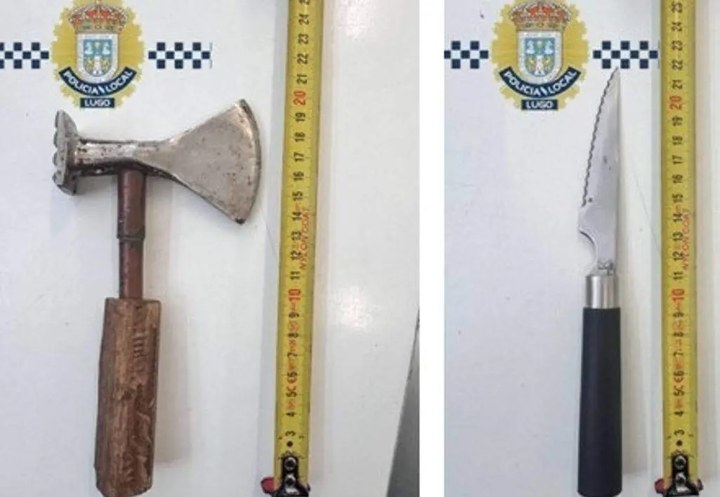 EuropaPress_6416984_martillo_cuchillo_cocina_intervenidos_viandante_lugo