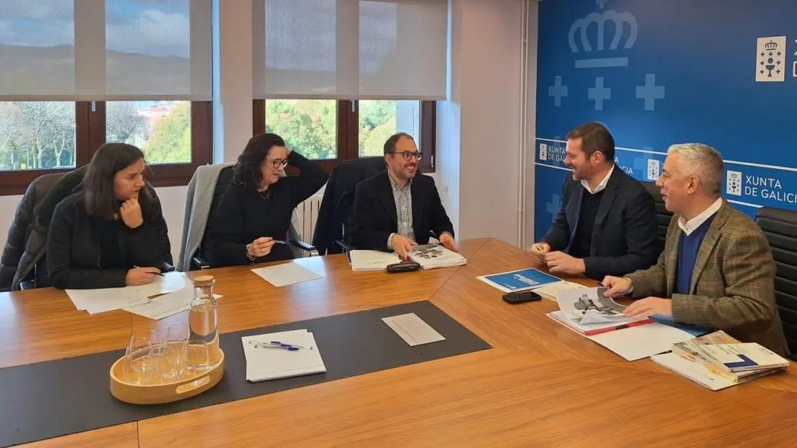 Elsa Quintas, Celia Armas, Marcos Maceira, Jos&eacute; L&oacute;pez Campos e Valent&iacute;n Garc&iacute;a. (Foto: N&oacute;s Diario)