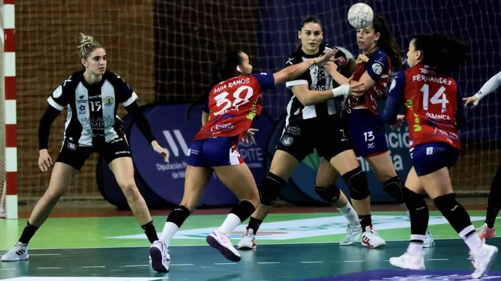 Aina Ramos (At. Guard&eacute;s), ante o M&aacute;laga. (Foto: CB M&aacute;laga Costa del Sol)