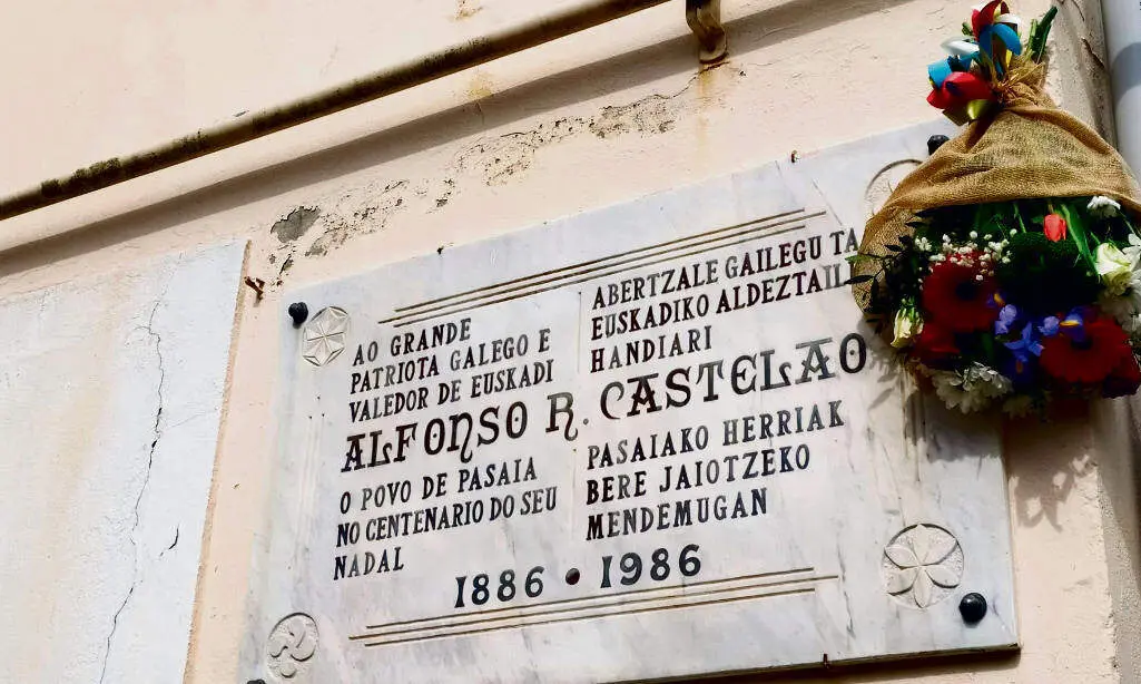 foto placa castelao coa ofrenda letras 2021