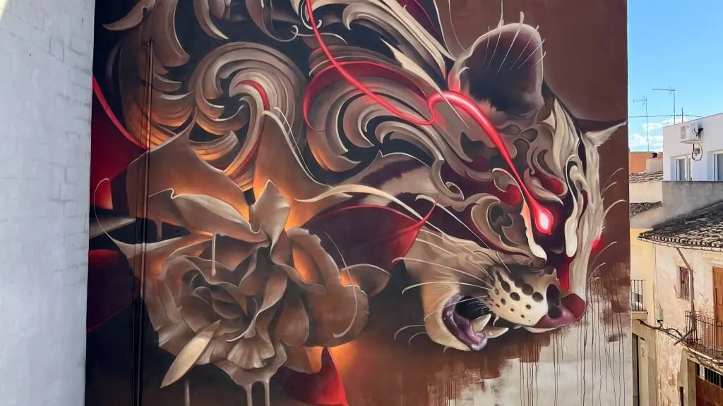 'Ocelote Ornamental', pintado or Bublegum en Cheste, Pa&iacute;s Valenci&agrave;. (Foto: Street Art Cities)