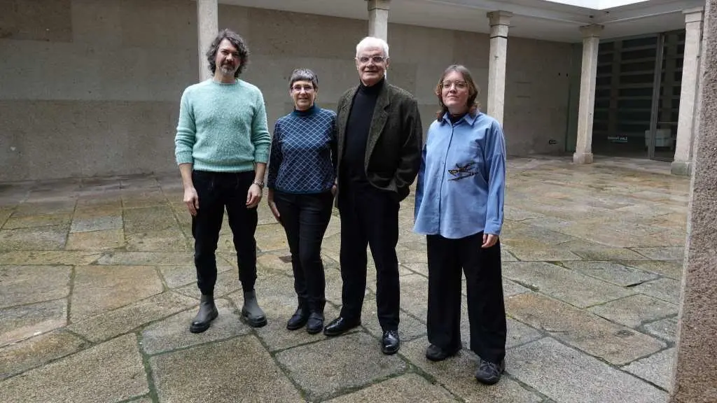 Dami&aacute;n Varela, Ana Boull&oacute;n, V&iacute;ctor F. Freixanes e Alba L&oacute;pez &Aacute;lvarez. (Foto: RAG)