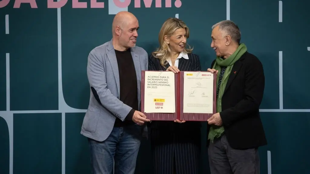 Unai Sordo, Yolanda D&iacute;az e Pepe &Aacute;lvarez, esta segunda feira en Madrid. (Foto: Alejandro Mart&iacute;nez V&eacute;lez / Europa Press)