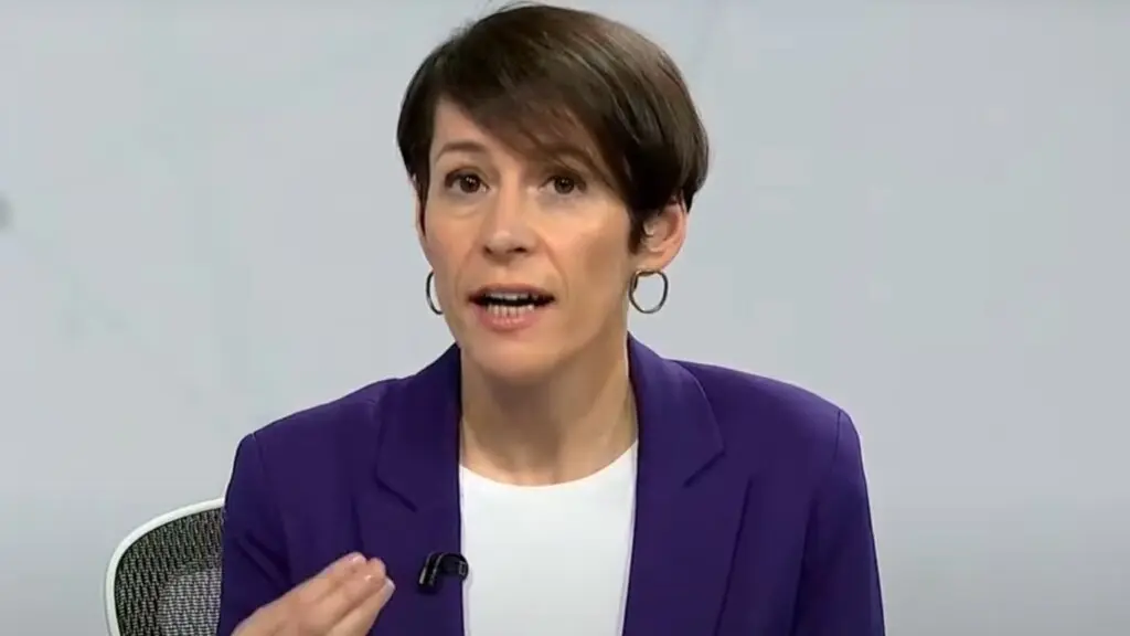 Ana Pont&oacute;n, portavoz nacional do BNG, na &uacute;ltima entrevista que lle fixeron na TVG, en febreiro de 2024. (Foto: N&oacute;s Diario)