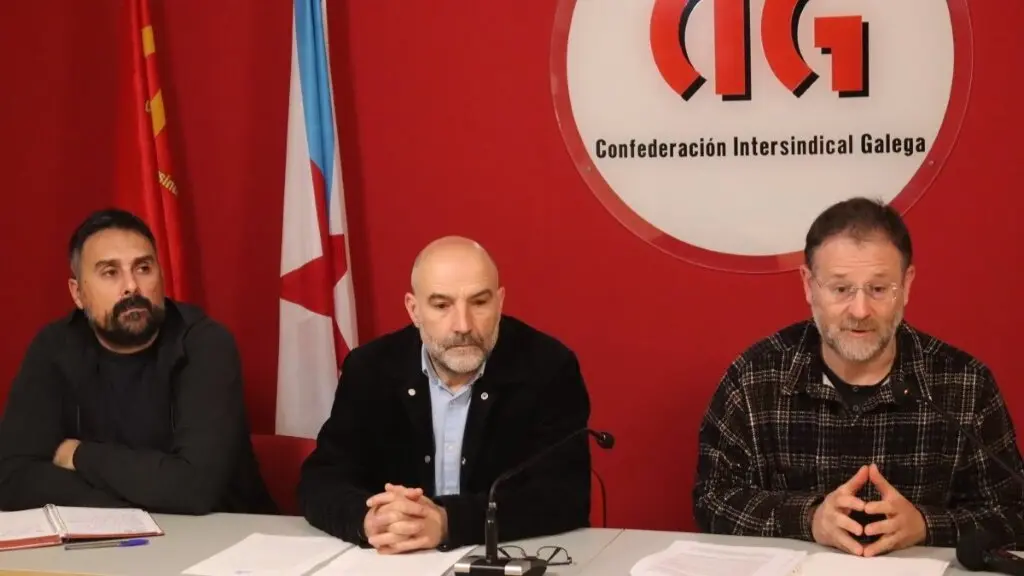 Francisco S&iacute;o, N&eacute;stor Rego e Paulo Carril, esta quinta feira. (Foto: N&oacute;s Diario)