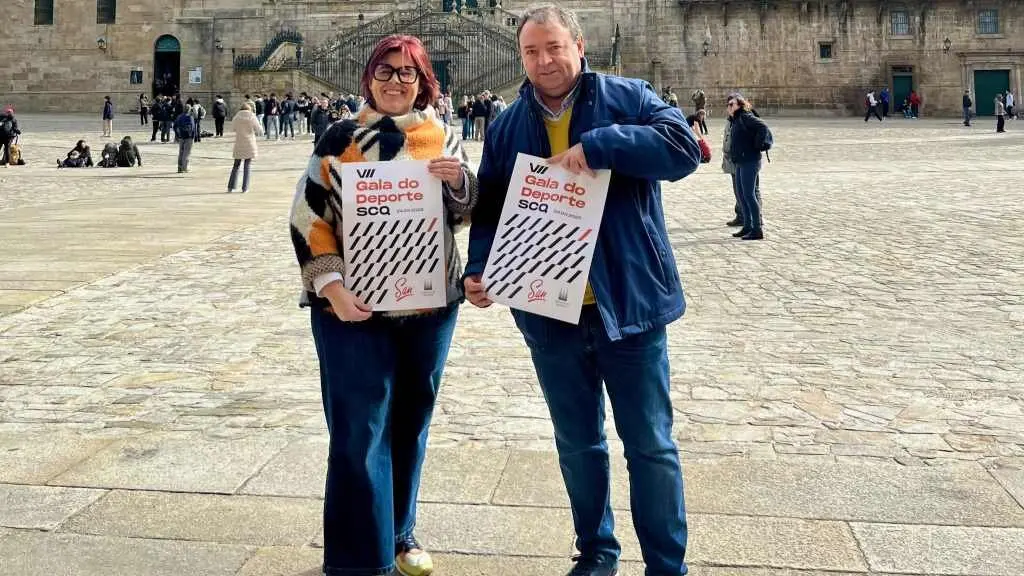 Pilar Lueiro e V&iacute;ctor Furelos, onte en Compostela. (Foto: N&oacute;s Diario)