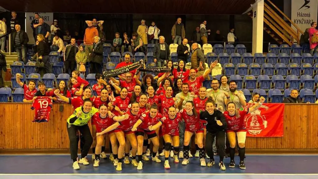 O BM Porri&ntilde;o celebra a vitoria. (Foto: N&oacute;s Diario)
