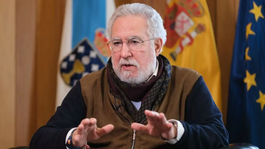 Miguel Santalices no Parlamento. (Foto: C&eacute;sar Arxina / Europa Press)