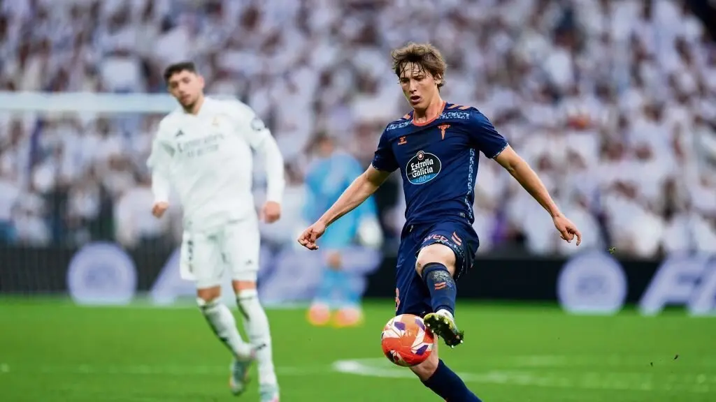 Fer L&oacute;pez apunta de novo ao once titular do Celta en Anoeta. (Foto: AFP7 / Europa Press)