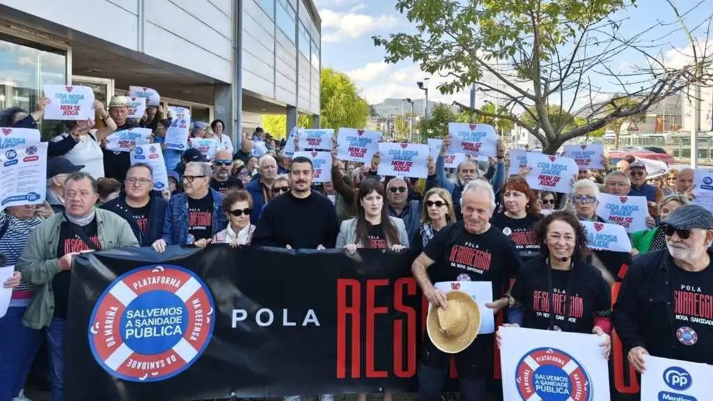 Protesta, este 15 de maio en Viveiro. (Foto: Plataforma Sanitaria da Mari&ntilde;a)