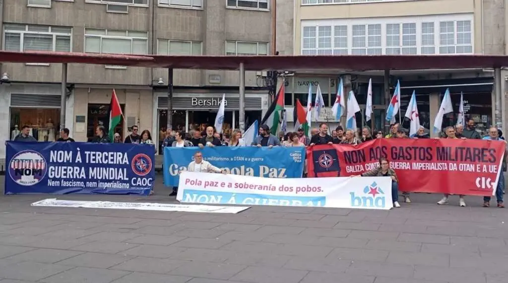 Concentraci&oacute;n da Plataforma Galiza pola Paz en Compostela. (Foto: Europa Press)