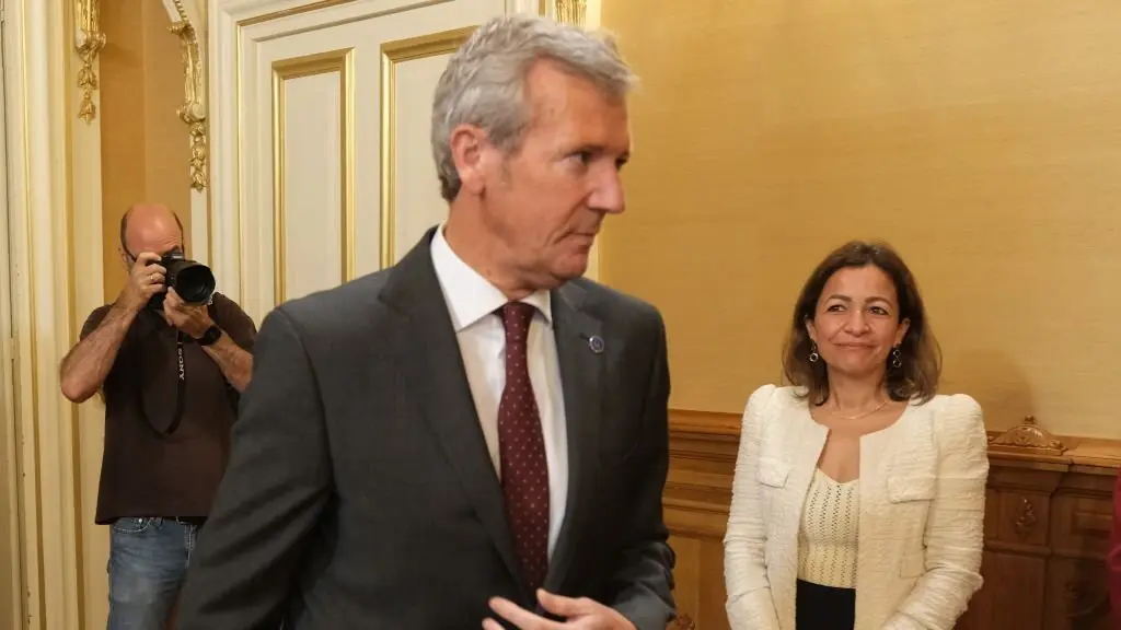 Alfonso Rueda na toma de posesi&oacute;n de Marta Vilaverde como conselleira do Mar. (Foto: Arxina)