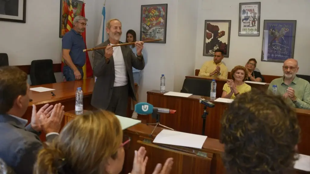 O socialista Germ&aacute;n Garc&iacute;a-&Aacute;vila Arias f&iacute;xose coa alcald&iacute;a de Viana do Bolo. (Foto: Rosa Veiga / Europa Press)