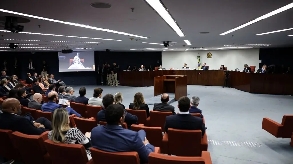 Intervenci&oacute;n da maxistrada Carmen L&uacute;cia durante a xornada do xu&iacute;zo contra Jair Bolsonaro desta quinta feira no Tribunal Supremo do Brasil. (Foto: Marcelo Camargo / Agencia Brazil / d / DPA)