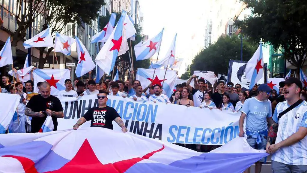 Manifestaci&oacute;n pola oficialidade da selecci&oacute;n galega en 2024. (Foto: N&oacute;s Diario)