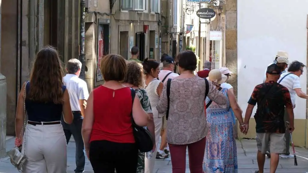 Turistas en Santiago de Compostela. (Foto: Arxina)