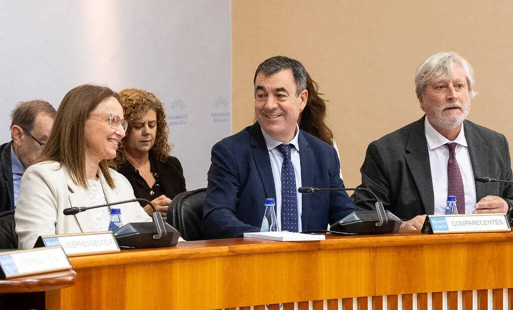 251027_educacionComision_x-5