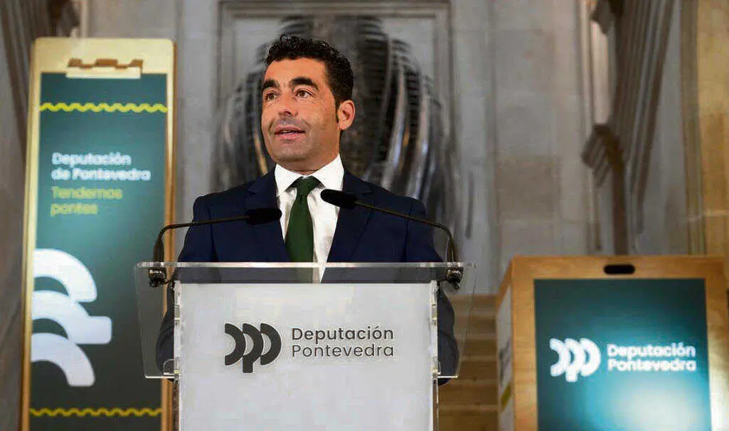 luis lopez foto depu