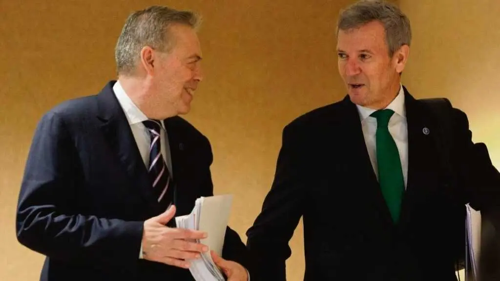 Antonio G&oacute;mez Caama&ntilde;o e Alfonso Rueda, este 11 de novembro. (Foto: Xunta da Galiza)