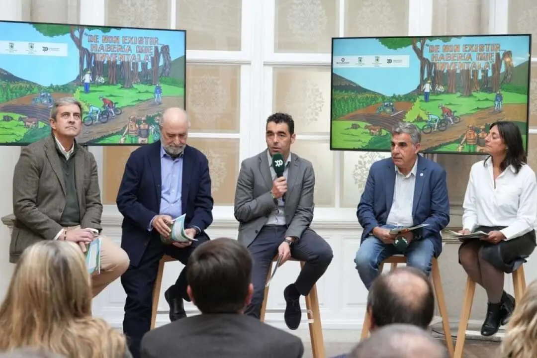 Presentaci&oacute;n do c&oacute;mic 'De non existir haber&iacute;a que inventala'. (Foto: Deputaci&oacute;n de Pontevedra)