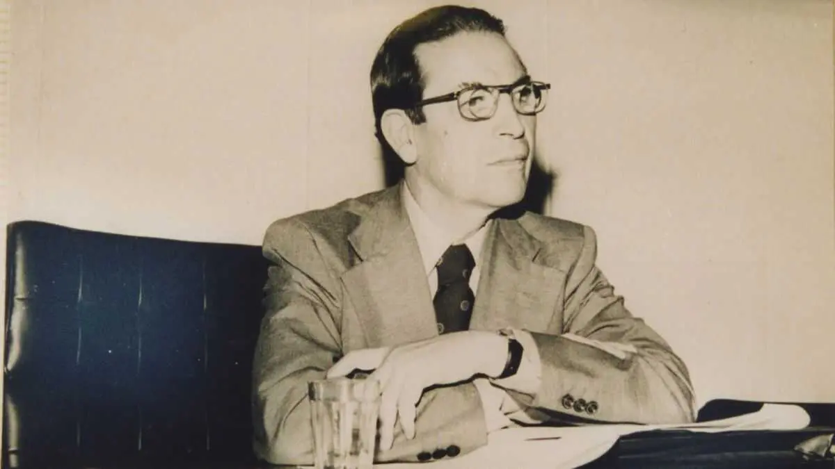 Ram&oacute;n Pi&ntilde;eiro no XV Congresso Internacional de Linguistica e Filologia Rom&acirc;nicas en R&iacute;o de Janeiro, en 1977. (Foto: Fondos documentais do Consello da Cultura Galega)